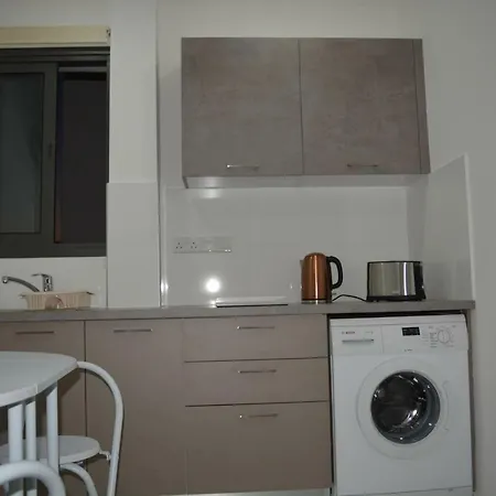 Apartament P.l Hermes &