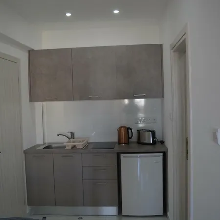 Appartement P.l Hermes & Larnaca