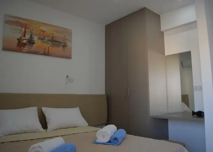 P.l Hermes & Appartement