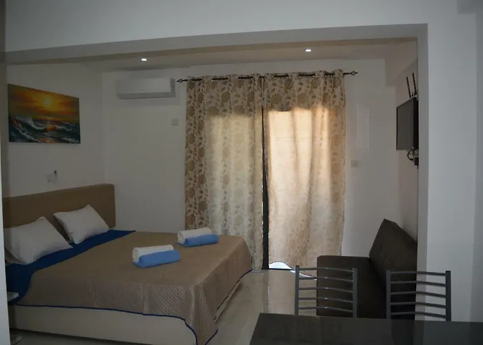 Appartement P.l Hermes & Larnaca