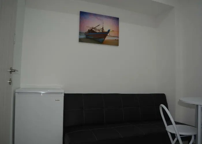 P.l Hermes & Appartement Larnaca