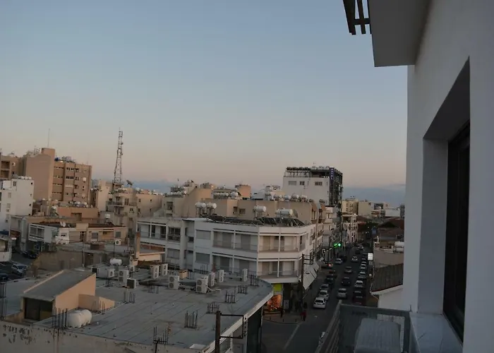 P.l Hermes & * Ларнака